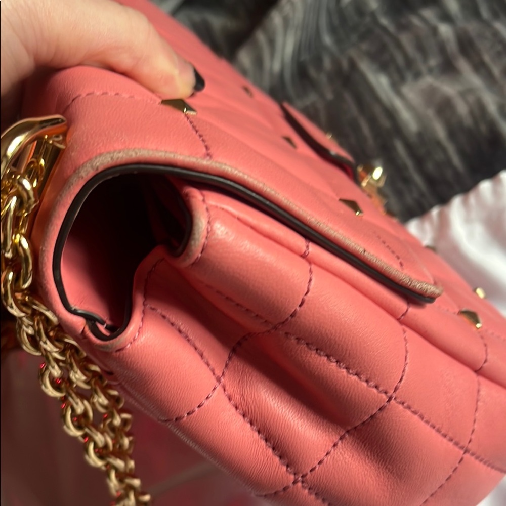 MICHAEL Michael Kors Pink and Gold Quilted Shoulder Bag - Picture 6 of 11